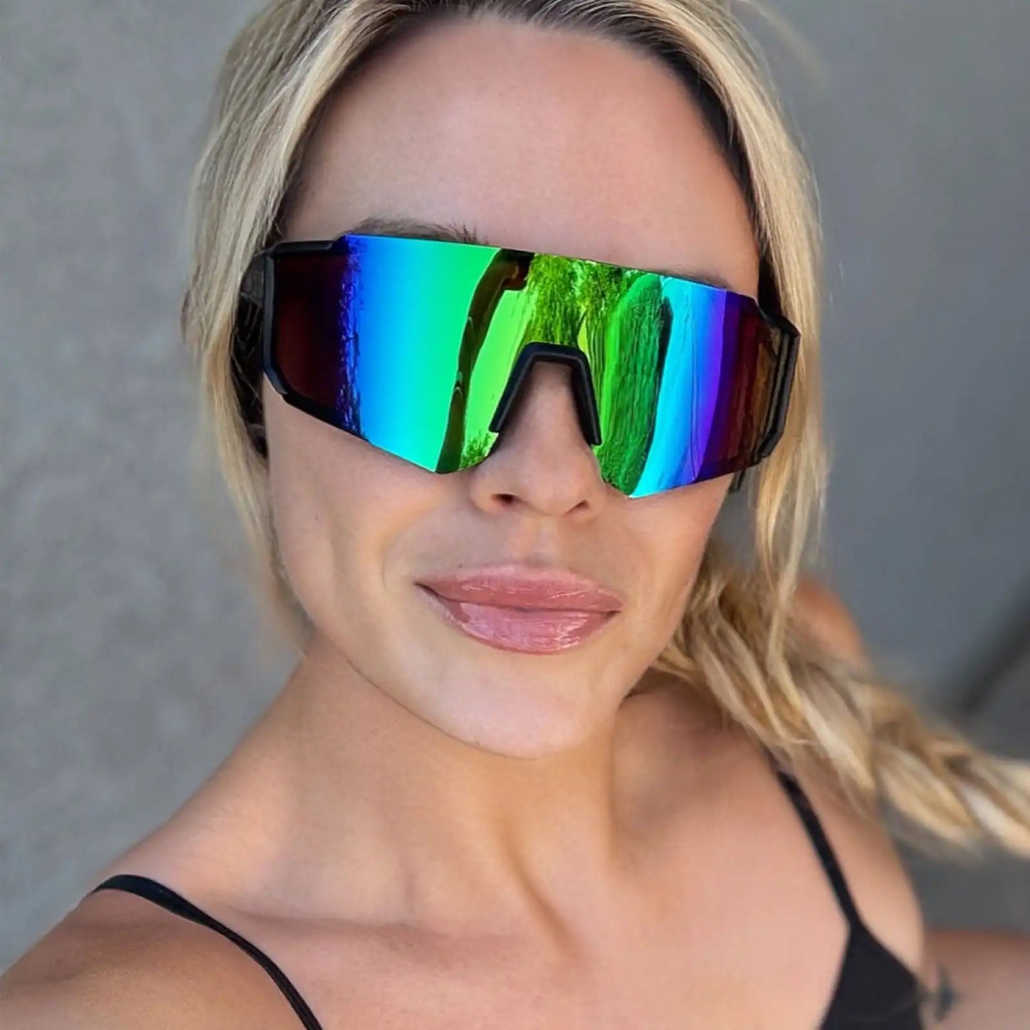 HEAT - MATTE BLACK + GREEN MIRROR + POLARIZED SUNGLASSES