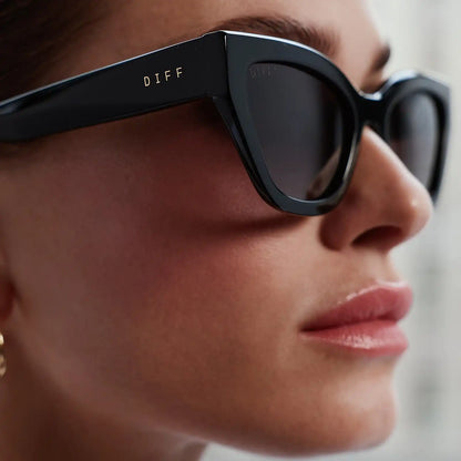 EMILY - BLACK + BROWN GRADIENT + POLARIZED SUNGLASSES
