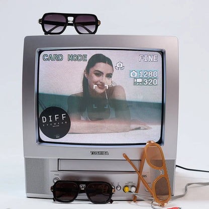 NAOMI - BLACK + GREY GRADIENT SUNGLASSES