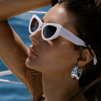 THE MESA - WHITE + BROWN GRADIENT SUNGLASSES