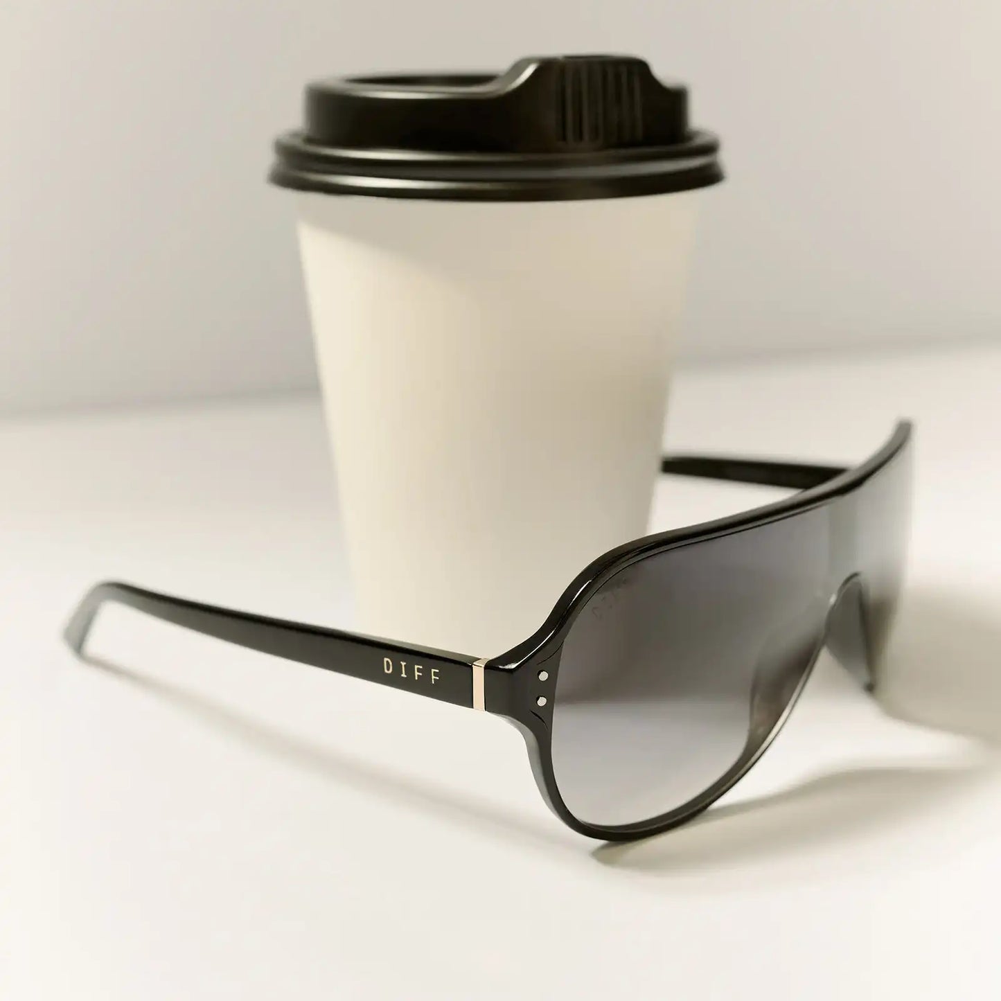 THE DOWNTOWN - BLACK + GREY GRADIENT + SUNGLASSES