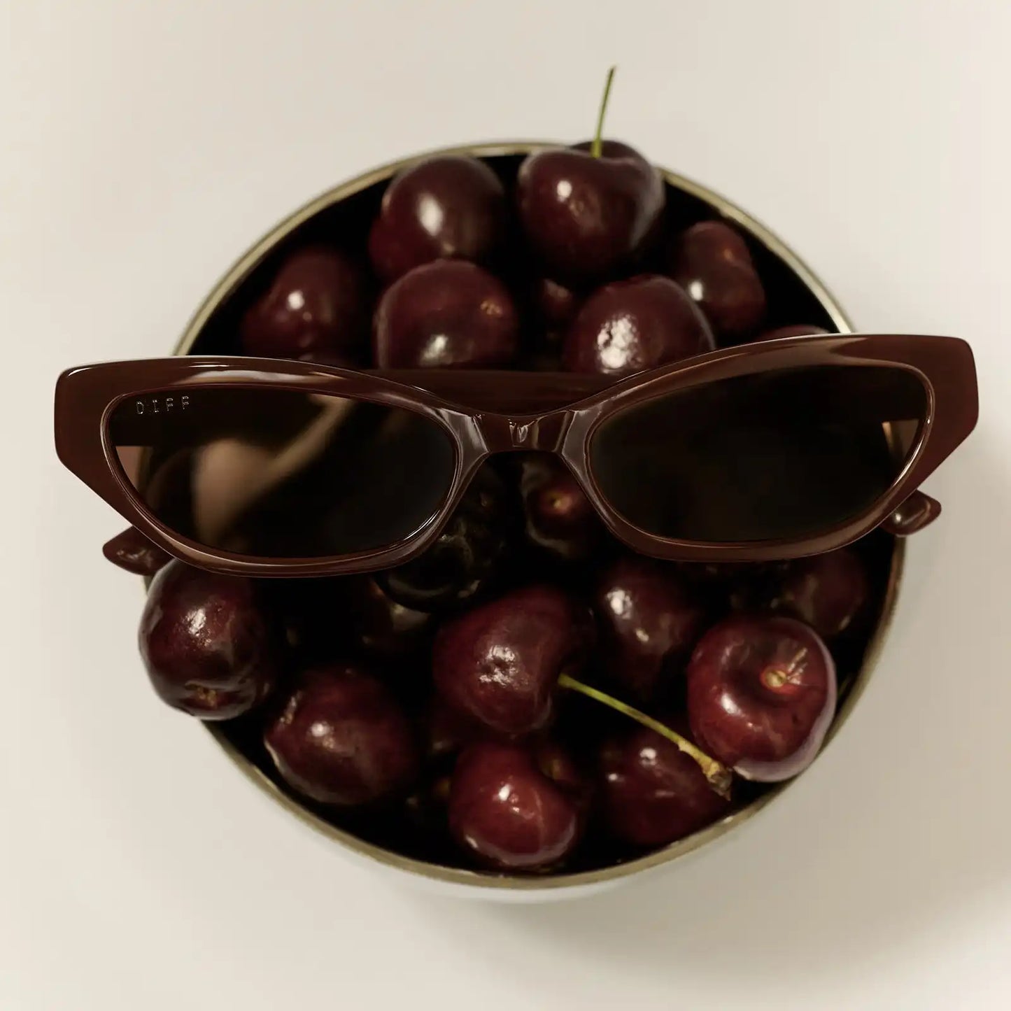 THE TRIBECA - RICH BROWN CRYSTAL + REDDISH BROWN + SUNGLASSES