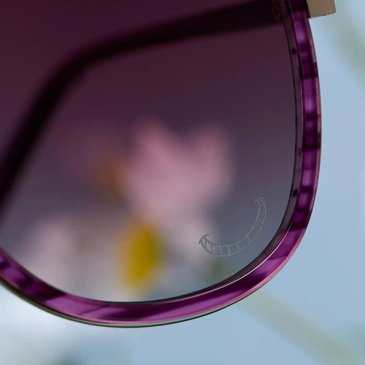 CHESHIRE CAT - PURPLE + PINK GRADIENT + SUNGLASSES