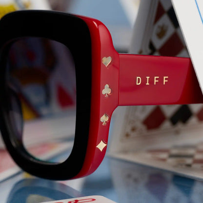 QUEEN OF HEARTS - BLACK + GREY GRADIENT + SUNGLASSES
