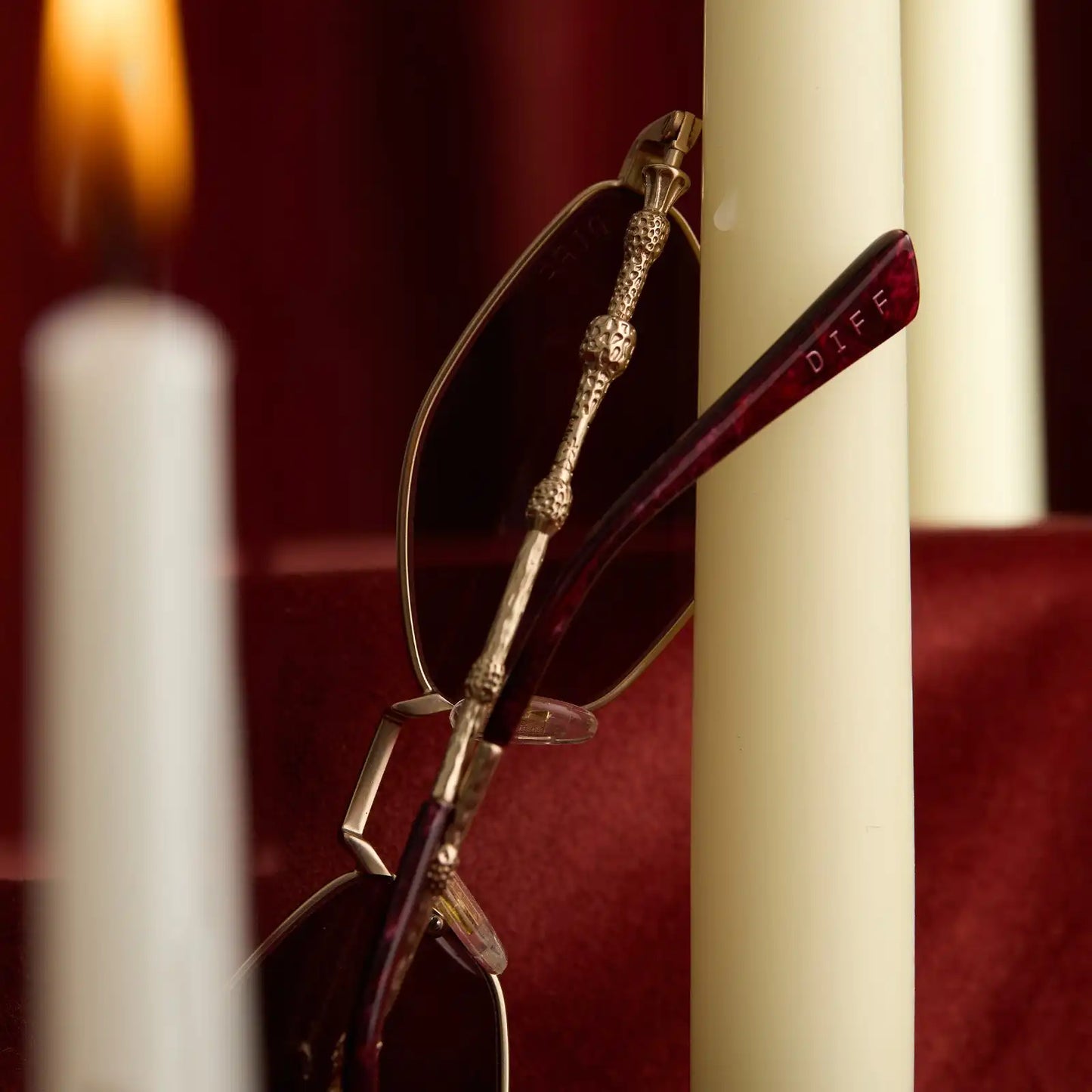 DUMBLEDORE™ - GOLD ARCANUM + ENCHANTING AUBERGINE SUNGLASSES