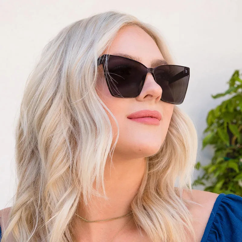 GOLDIE - BLACK + SMOKE FLASH SUNGLASSES