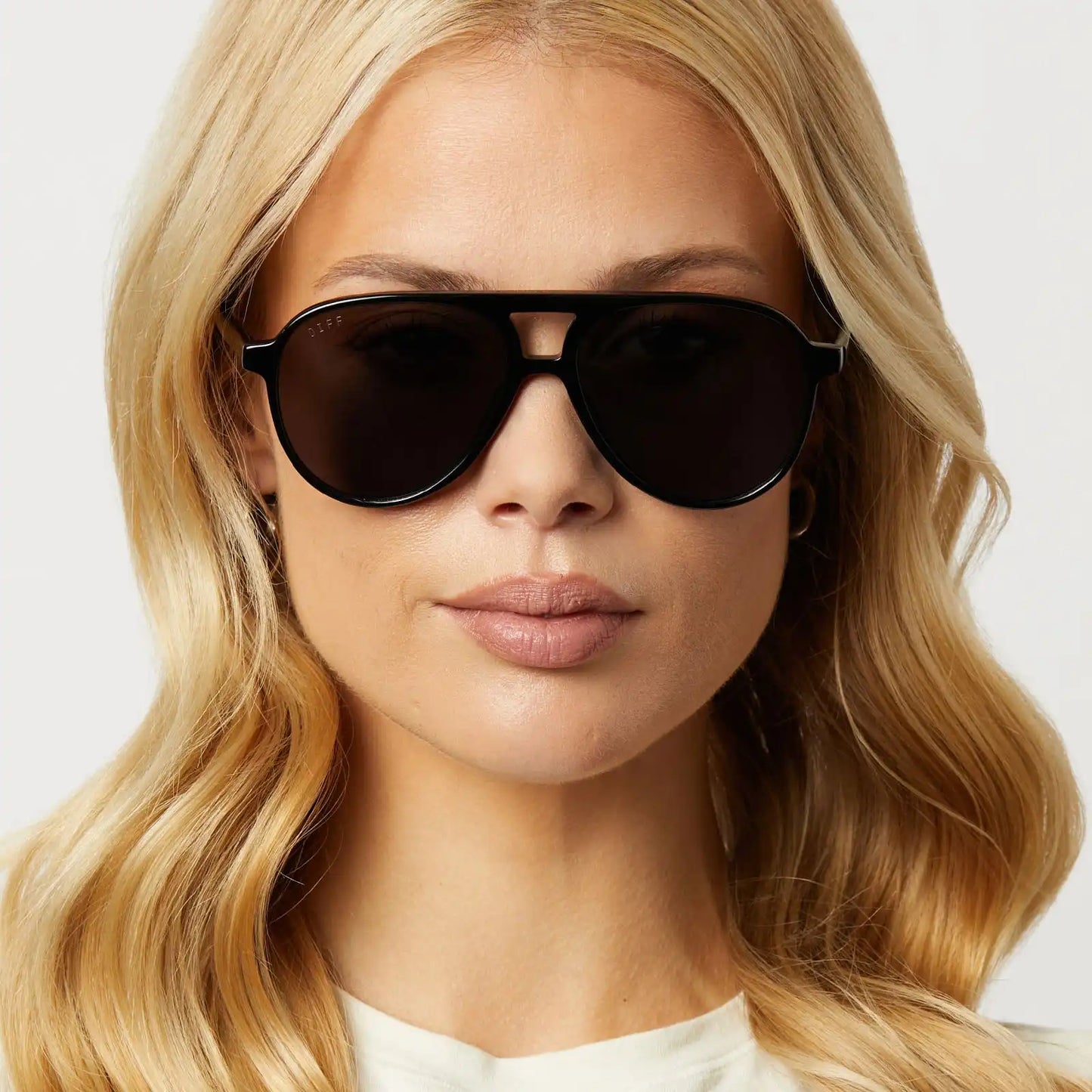 TOSCA II - BLACK + BLUE LIGHT TECHNOLOGY GLASSES