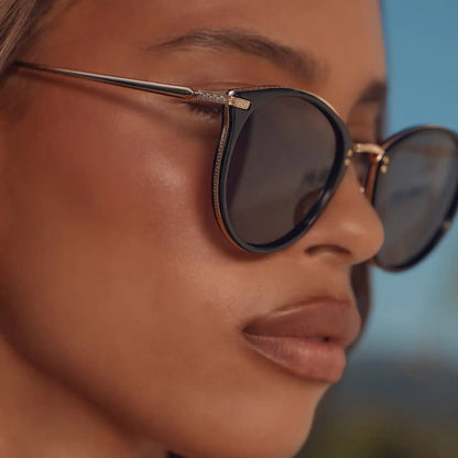 HANA - BLACK + GREY + POLARIZED + SUNGLASSES