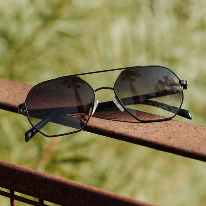 JOELLE - BLACK + GREY GRADIENT + POLARIZED SUNGLASSES