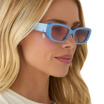 CHER - LIGHT BLUE + PINK GRADIENT SUNGLASSES