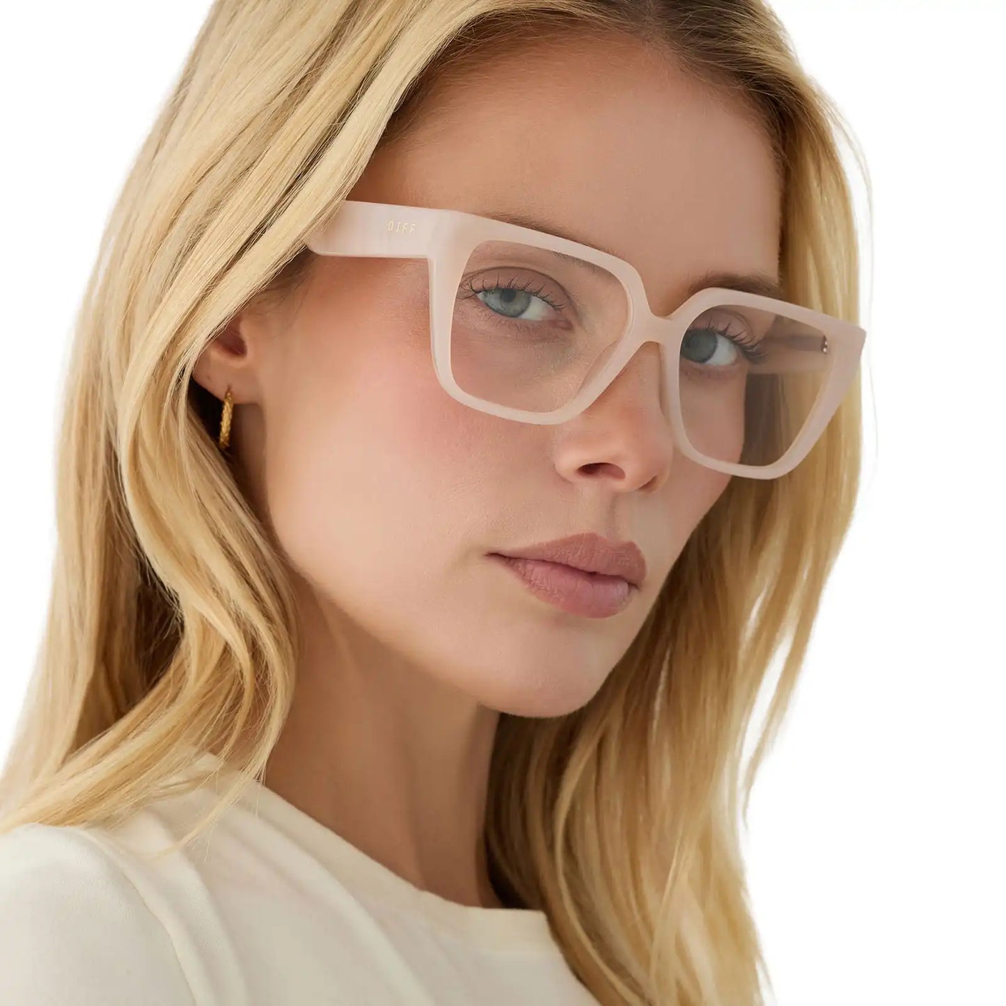 OLIVE - MILKY BLUSH + GLASSES