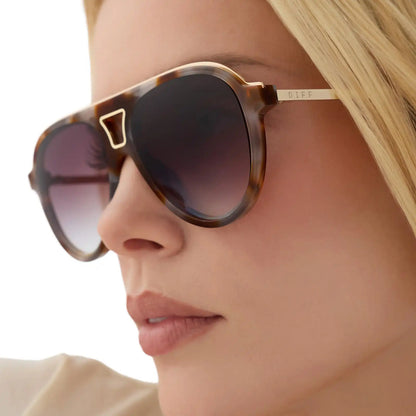 TOSCA III - DOVE TORTOISE + BROWN GRADIENT + SUNGLASSES