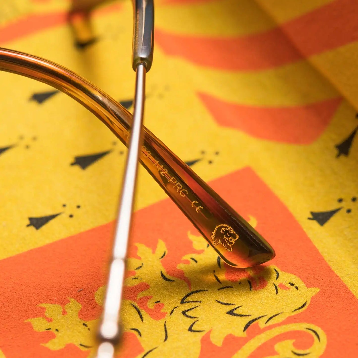 GRYFFINDOR™ - LIONS MANE GOLD + GLASSES
