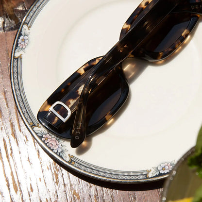 DAPHNE - ESPRESSO TORTOISE + METAL + BROWN + POLARIZED SUNGLASSES