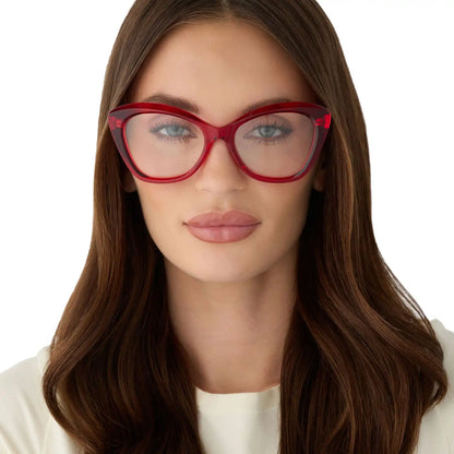 BETTY - RED HOT SUMMER + GLASSES