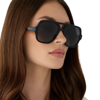 LAYTON - BLACK + GREY GRADIENT + POLARIZED SUNGLASSES