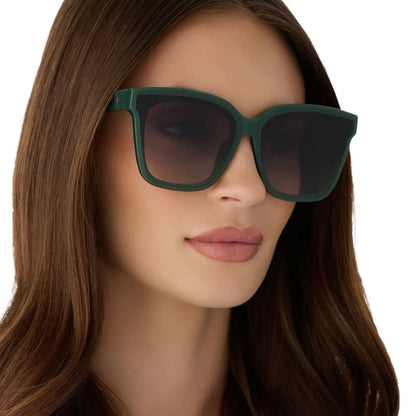 MEREDITH II - FAIRWAY GREEN + GREY GRADIENT SUNGLASSES