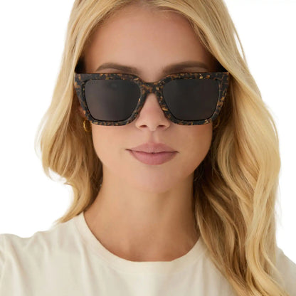 AMARA - GLITTER TORTOISE + BROWN GRADIENT + POLARIZED SUNGLASSES