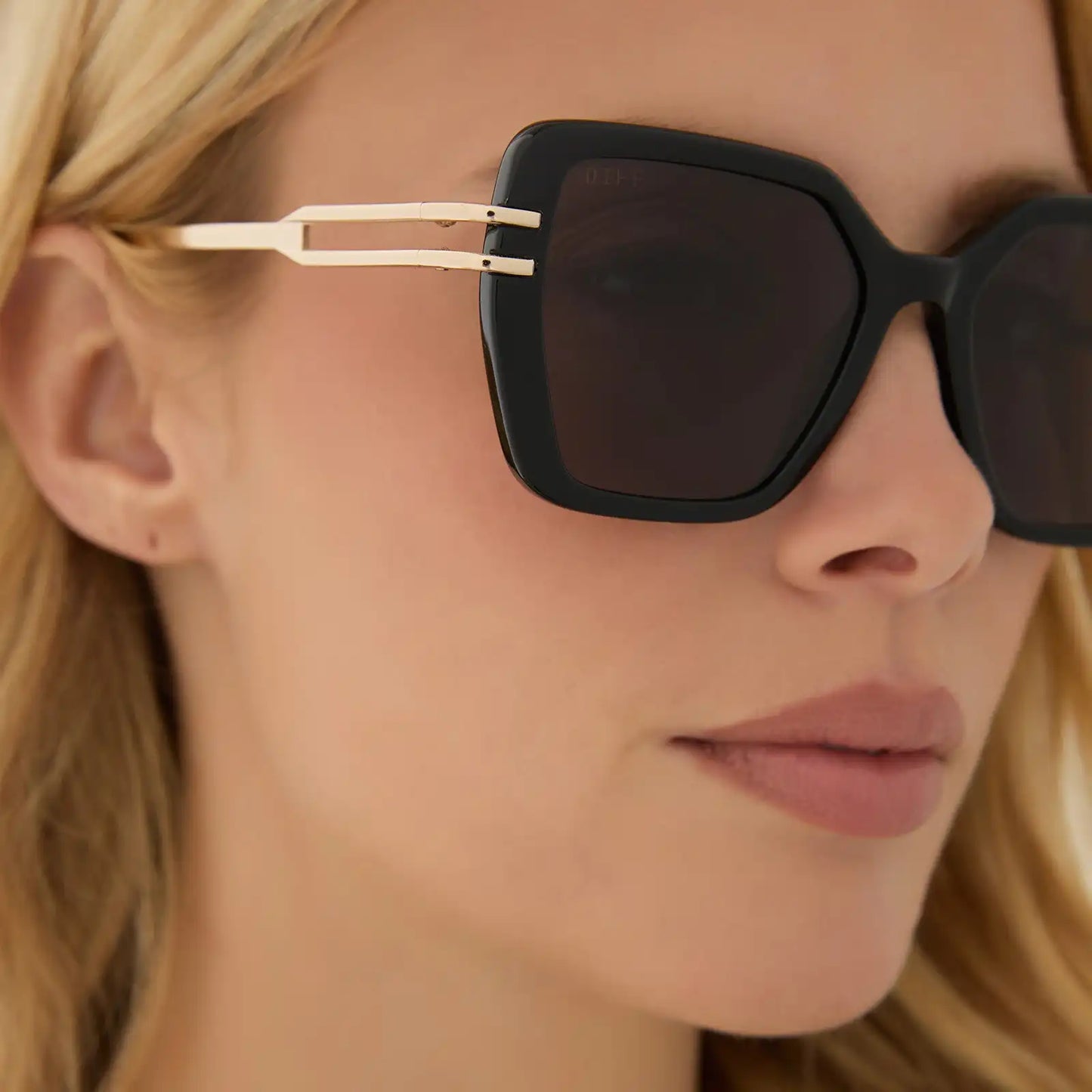 DASHA - BLACK + GREY SUNGLASSES