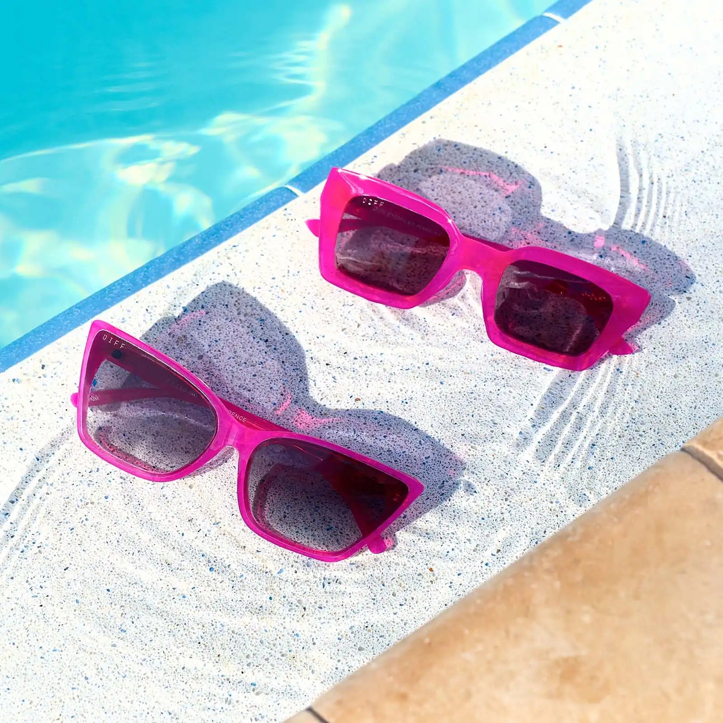 ALINA - BRIGHT TULIP + GREY GRADIENT SUNGLASSES