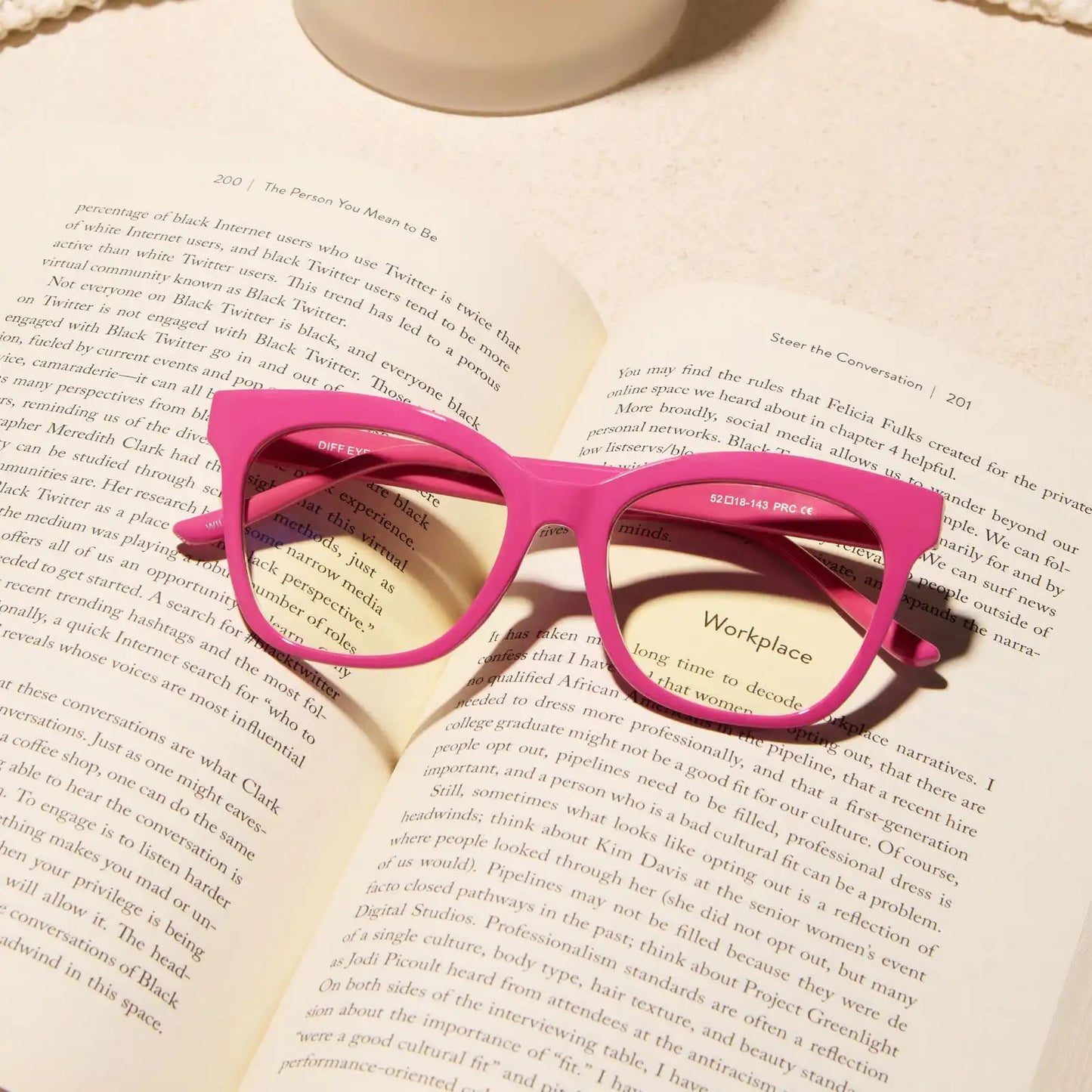 WILLA - BUBBLEGUM PINK + BLUE LIGHT READERS
