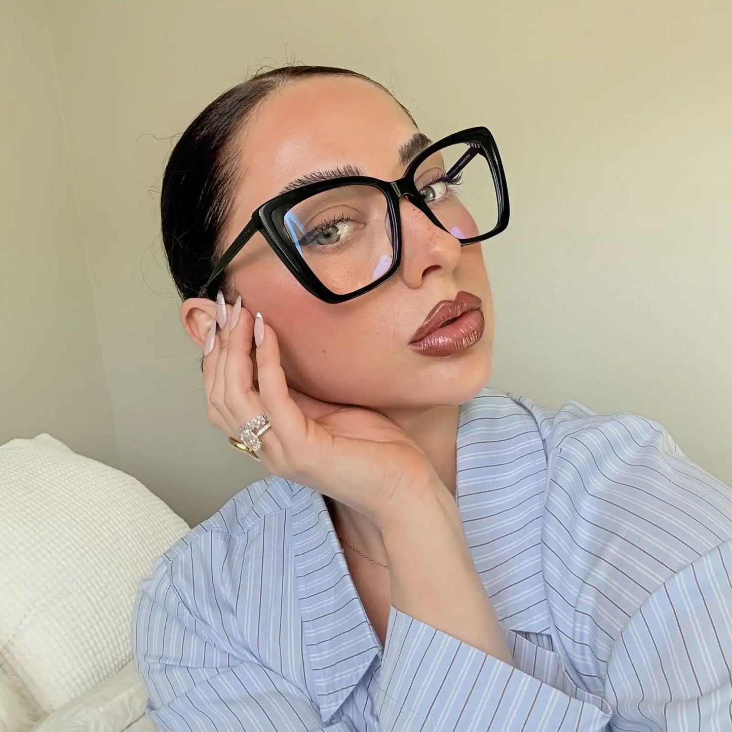 BECKY II - BLACK + BLUE LIGHT TECHNOLOGY GLASSES
