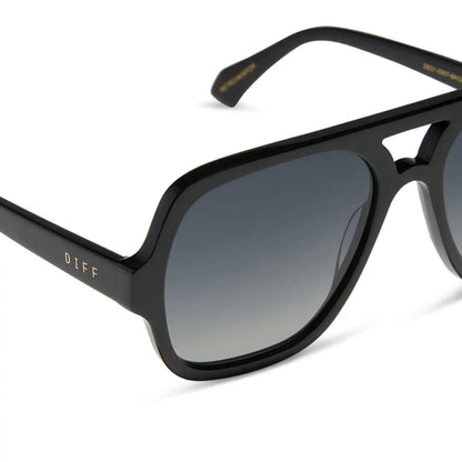 LAYTON - BLACK + GREY GRADIENT + POLARIZED SUNGLASSES