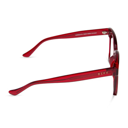 MEREDITH - RED HOT SUMMER + GLASSES