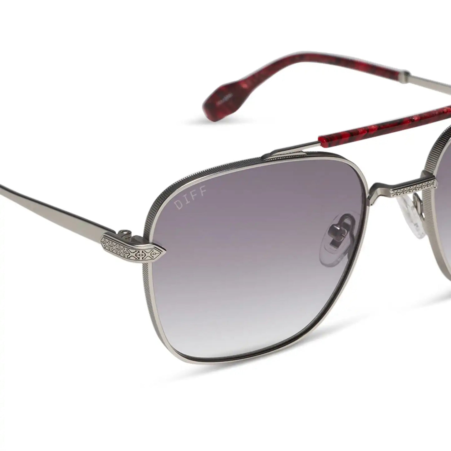 I'M A SONG - MATTE SILVER + GREY GRADIENT + SUNGLASSES